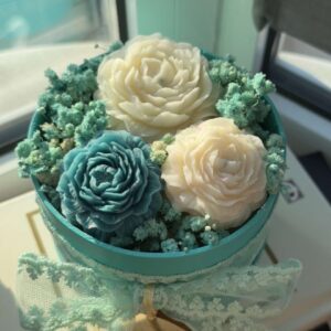 Κέρινη σύνθεση με παιώνιες - Image 4