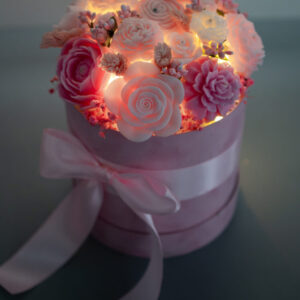 Pink bouquet with lights - Image 6