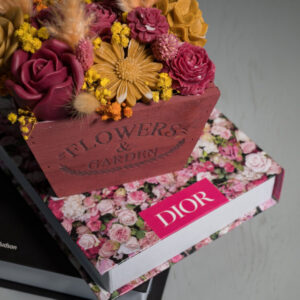 Romantic Garden in Autumn-Φθινοπωρινός κέρινος κήπος σε ξύλινο κασπώ - Image 3