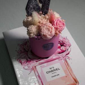 Eternal Bloom Candle - Image 4