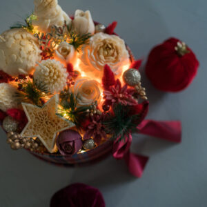 Gingerbread Dream – Χριστουγεννιάτικη Κέρινη Σύνθεση - Image 9