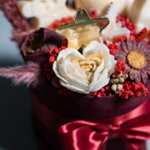 Melomakarono Bliss – Χριστουγεννιάτικη Μπορντό Σύνθεση - Image 7