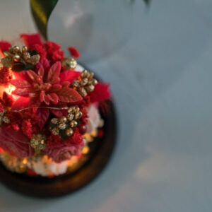 Crimson Elegance – Αρωματική Κέρινη Σύνθεση Πολυτελείας σε καμπάνα - Image 4