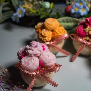 Ρομαντικό Μπουκέτο – Αρωματικό mini Κερί με Κέρινα Λουλούδια